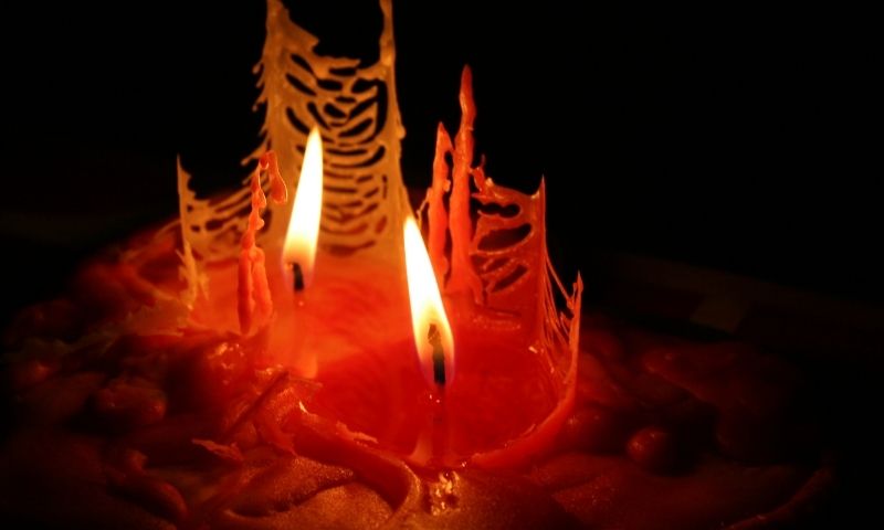 Halloween Die DIY Kerze mit blutigem Schauer