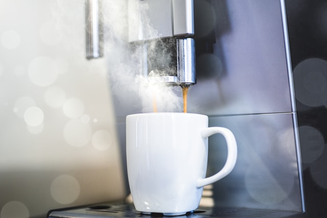 Ratgeber Kaffeemaschine - Die Reinigung des Gehäuses