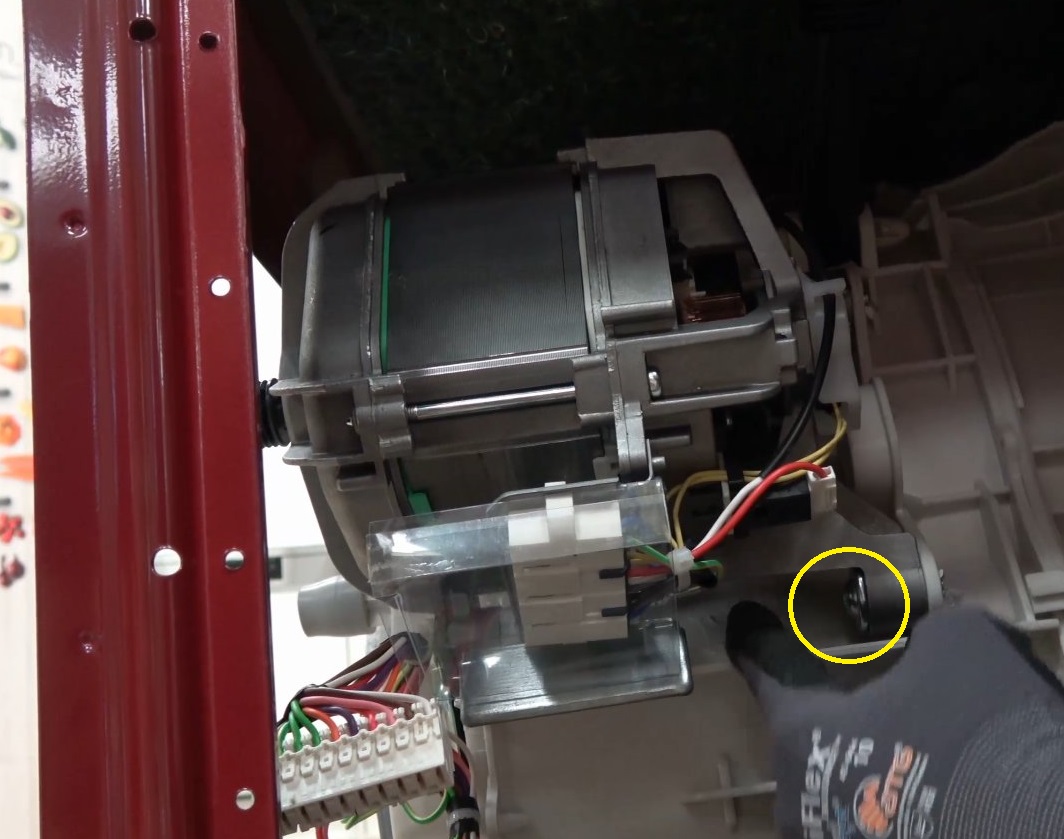 Bosch / Siemens Waschmaschinenmotor - Kohlebürsten ohne Halter wechseln 