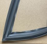 Untere Türdichtung für Kühlschrank Beko/Grundig/Arcelik C00933490 Grau, magnetisch, Slotin